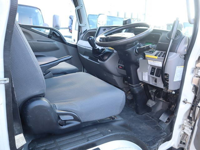 三菱ふそうキャンターダンプ小型（2t・3t）[写真11]