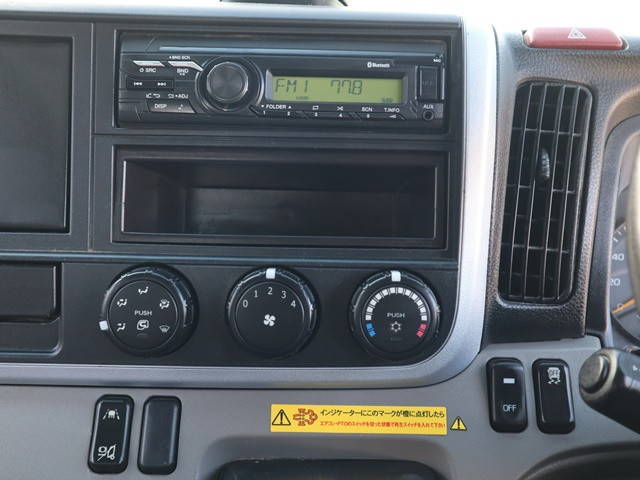 三菱ふそうキャンターダンプ小型（2t・3t）[写真18]