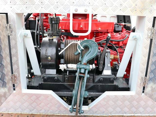 三菱ふそうファイターセルフクレーン4段増トン（6t・8t）[写真12]