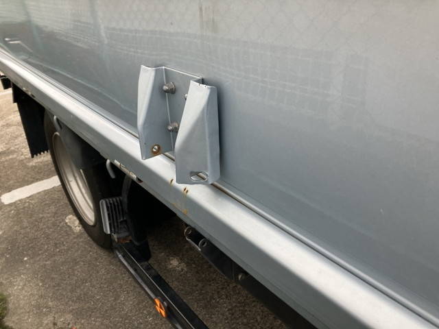 日産アトラス平ボディ小型（2t・3t）[写真11]