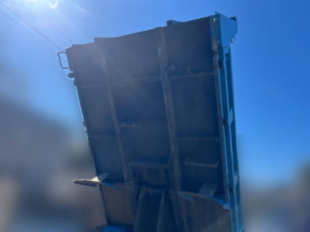 いすゞエルフダンプ小型（2t・3t）[写真07]