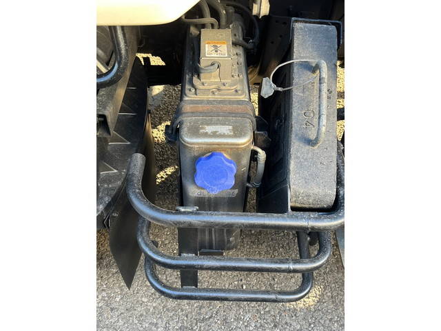 UDトラックスコンドルクレーン4段増トン（6t・8t）[写真21]