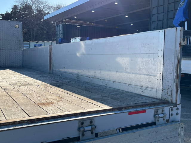 UDトラックスコンドルクレーン4段増トン（6t・8t）[写真09]