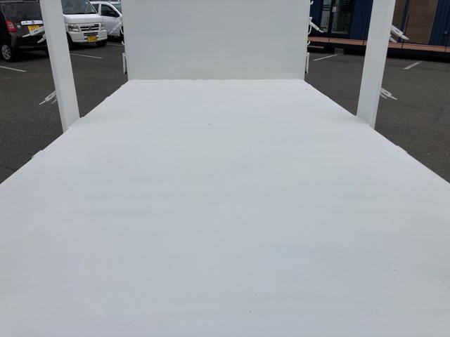 いすゞエルフ平ボディ小型（2t・3t）[写真11]