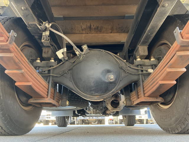 いすゞエルフ平ボディ小型（2t・3t）[写真23]