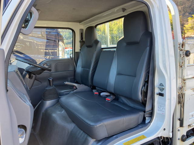 いすゞエルフ平ボディ小型（2t・3t）[写真28]