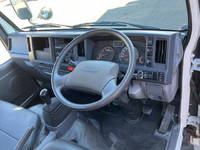 いすゞエルフ平ボディ小型（2t・3t）[写真32]