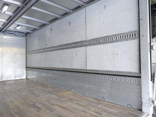 三菱ふそうファイターアルミウイング中型（4t）[写真10]