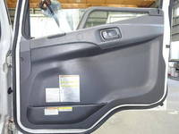 三菱ふそうファイターアルミウイング中型（4t）[写真32]