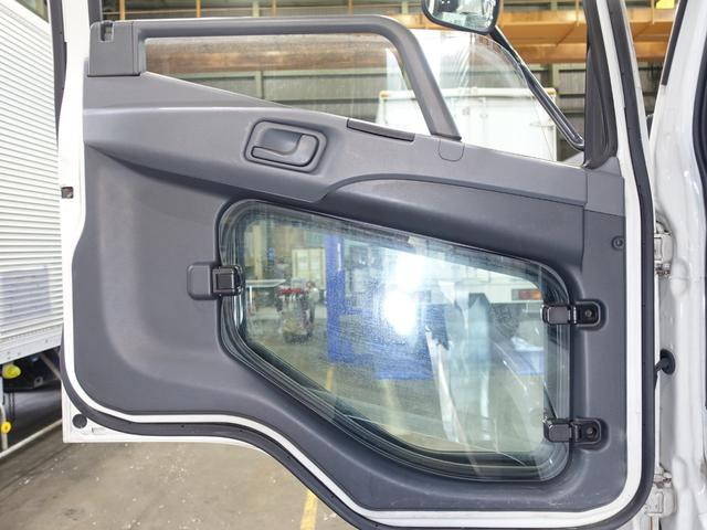 三菱ふそうファイターアルミウイング中型（4t）[写真33]