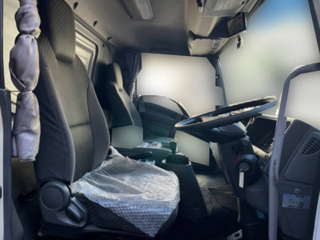 いすゞフォワードアルミバン中型（4t）[写真22]