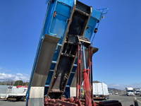 いすゞギガダンプ大型（10t）[写真17]