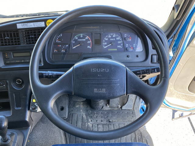 いすゞギガダンプ大型（10t）[写真33]