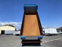 いすゞギガダンプ大型（10t）[写真09]