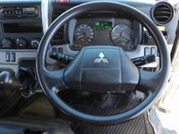 三菱ふそうキャンターダンプ小型（2t・3t）[写真19]