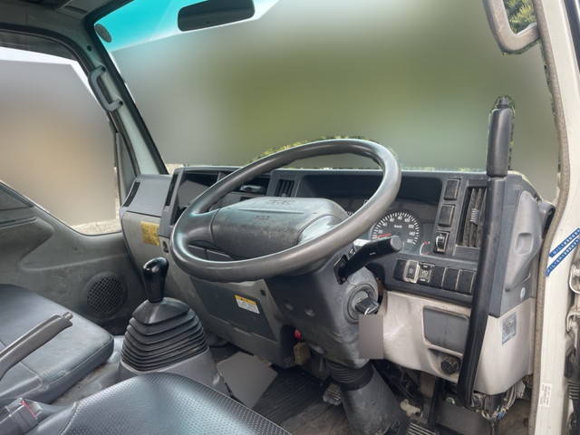 いすゞエルフダンプ小型（2t・3t）[写真32]