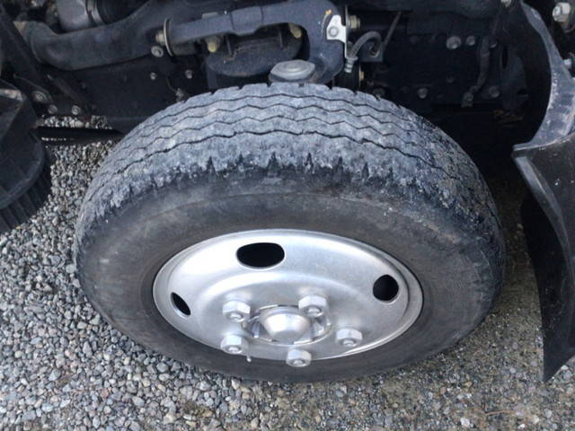 いすゞエルフダンプ小型（2t・3t）[写真10]