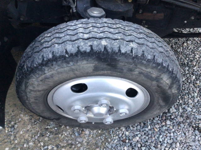 いすゞエルフダンプ小型（2t・3t）[写真11]