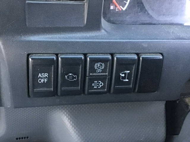 いすゞエルフダンプ小型（2t・3t）[写真24]