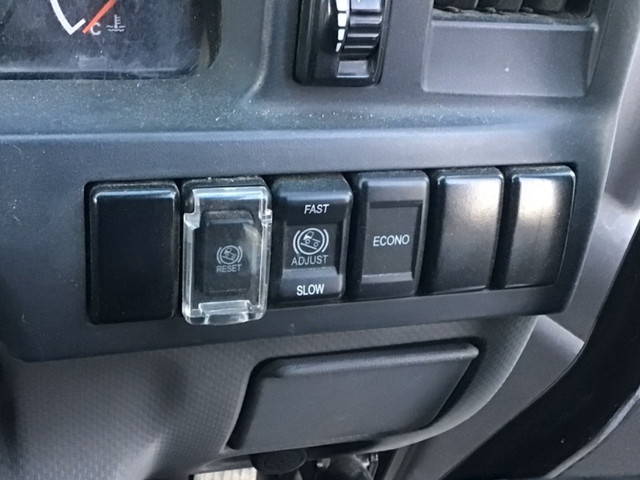 いすゞエルフダンプ小型（2t・3t）[写真25]