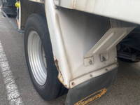 いすゞエルフアルミバン小型（2t・3t）[写真16]