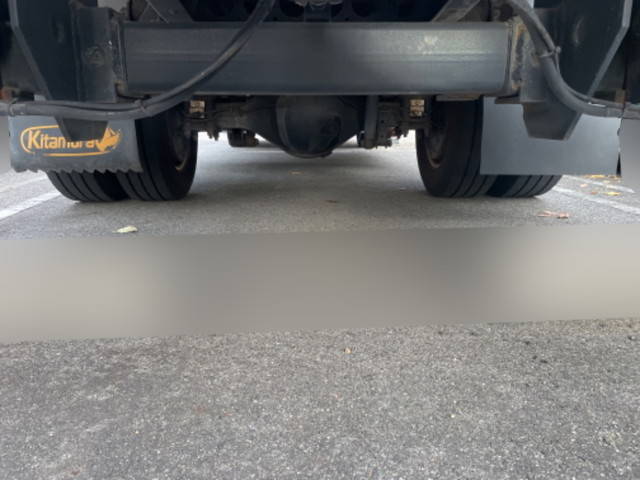 いすゞエルフアルミバン小型（2t・3t）[写真21]