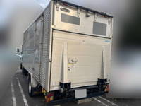 いすゞエルフアルミバン小型（2t・3t）[写真03]