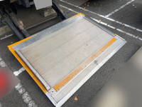 いすゞエルフアルミバン小型（2t・3t）[写真08]