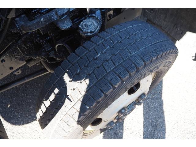 いすゞエルフクレーン3段小型（2t・3t）[写真15]