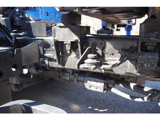 いすゞエルフクレーン3段小型（2t・3t）[写真16]