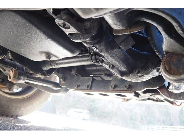 いすゞエルフクレーン3段小型（2t・3t）[写真28]