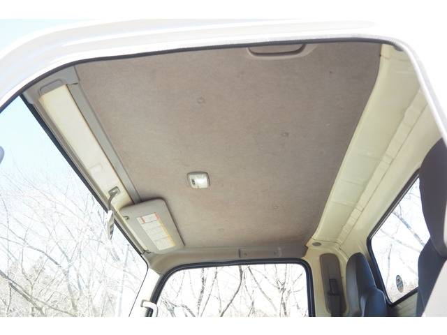 いすゞエルフクレーン3段小型（2t・3t）[写真34]