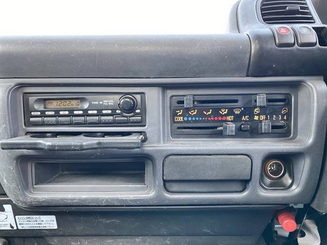 いすゞエルフダンプ小型（2t・3t）[写真35]