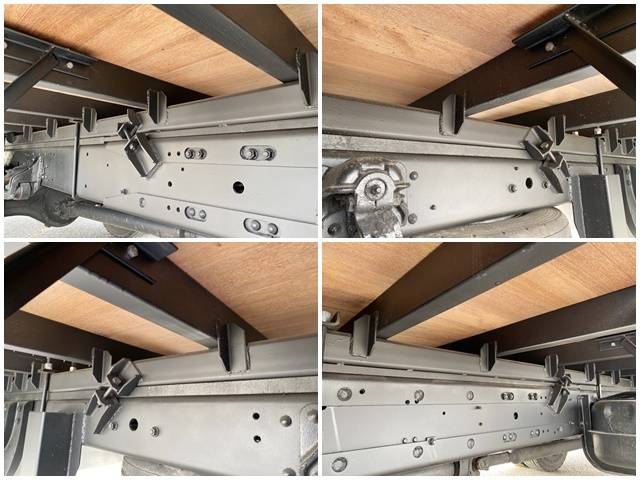 三菱ふそうファイターセルフクレーン4段中型（4t）[写真24]