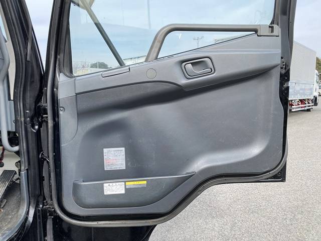 三菱ふそうファイターセルフクレーン4段中型（4t）[写真30]