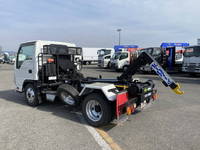 いすゞエルフアームロール小型（2t・3t）[写真04]