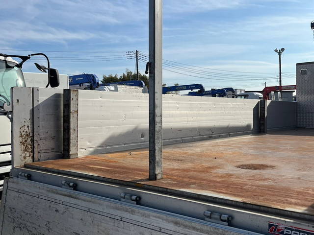 三菱ふそうファイタークレーン4段増トン（6t・8t）[写真12]