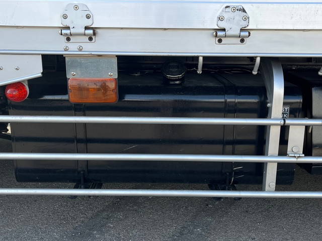 三菱ふそうファイタークレーン4段増トン（6t・8t）[写真25]