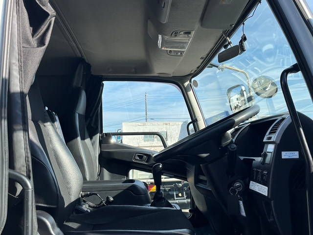 三菱ふそうファイタークレーン4段増トン（6t・8t）[写真27]