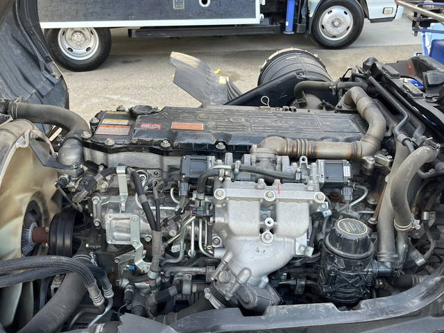 三菱ふそうファイタークレーン4段増トン（6t・8t）[写真37]