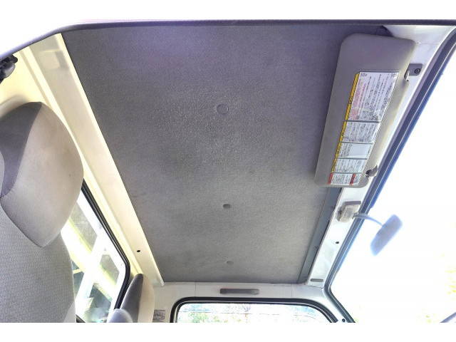 いすゞエルフ平ボディ小型（2t・3t）[写真12]