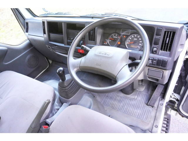 いすゞエルフ平ボディ小型（2t・3t）[写真14]