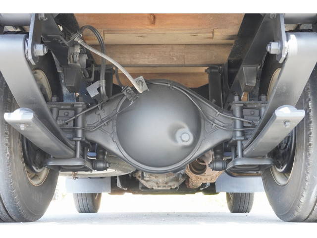 いすゞエルフ平ボディ小型（2t・3t）[写真24]