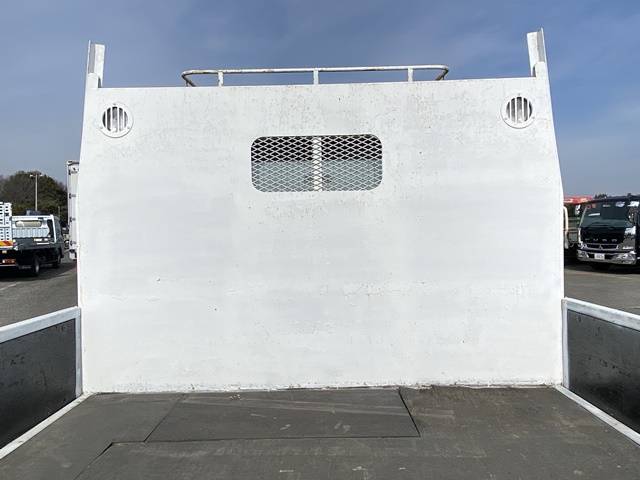 三菱ふそうキャンター平ボディ小型（2t・3t）[写真13]