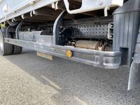 三菱ふそうキャンター平ボディ小型（2t・3t）[写真16]