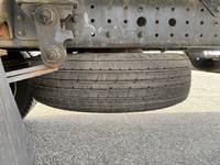 三菱ふそうキャンター平ボディ小型（2t・3t）[写真21]