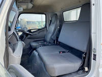 三菱ふそうキャンター平ボディ小型（2t・3t）[写真33]