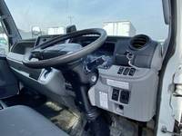 三菱ふそうキャンター平ボディ小型（2t・3t）[写真36]