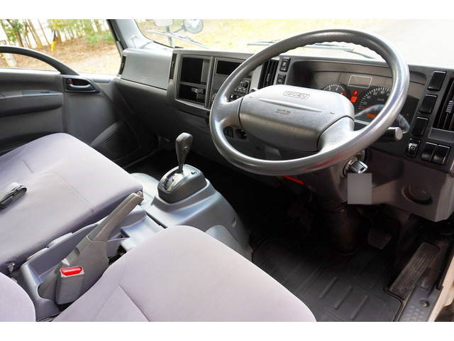 いすゞエルフ平ボディ小型（2t・3t）[写真13]