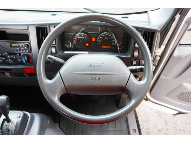 いすゞエルフ平ボディ小型（2t・3t）[写真32]